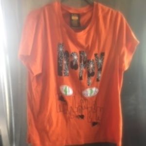 🎃Halloween Tee 32 $10 or buy 2 tee deal OR FREE*